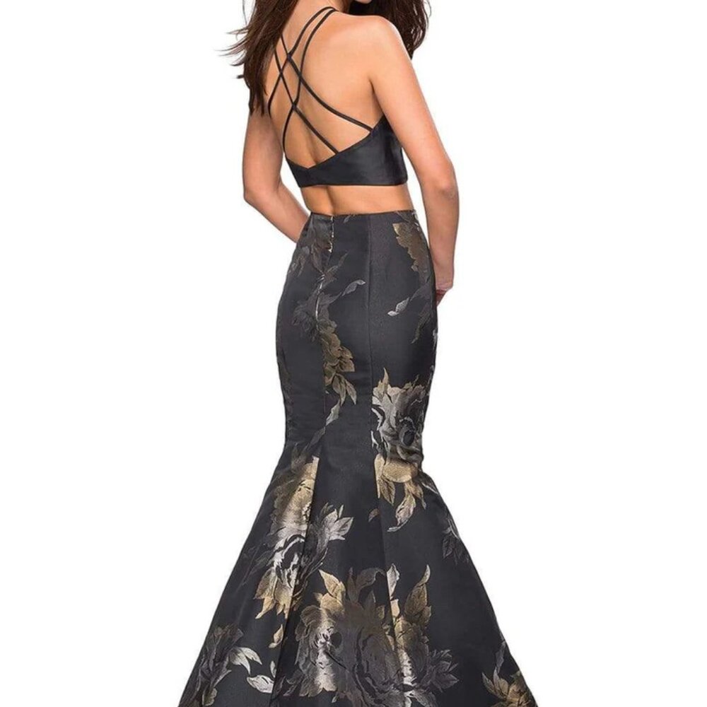 Stunning, modern, two-piece brocade gown, gold/black, with an impressive train.